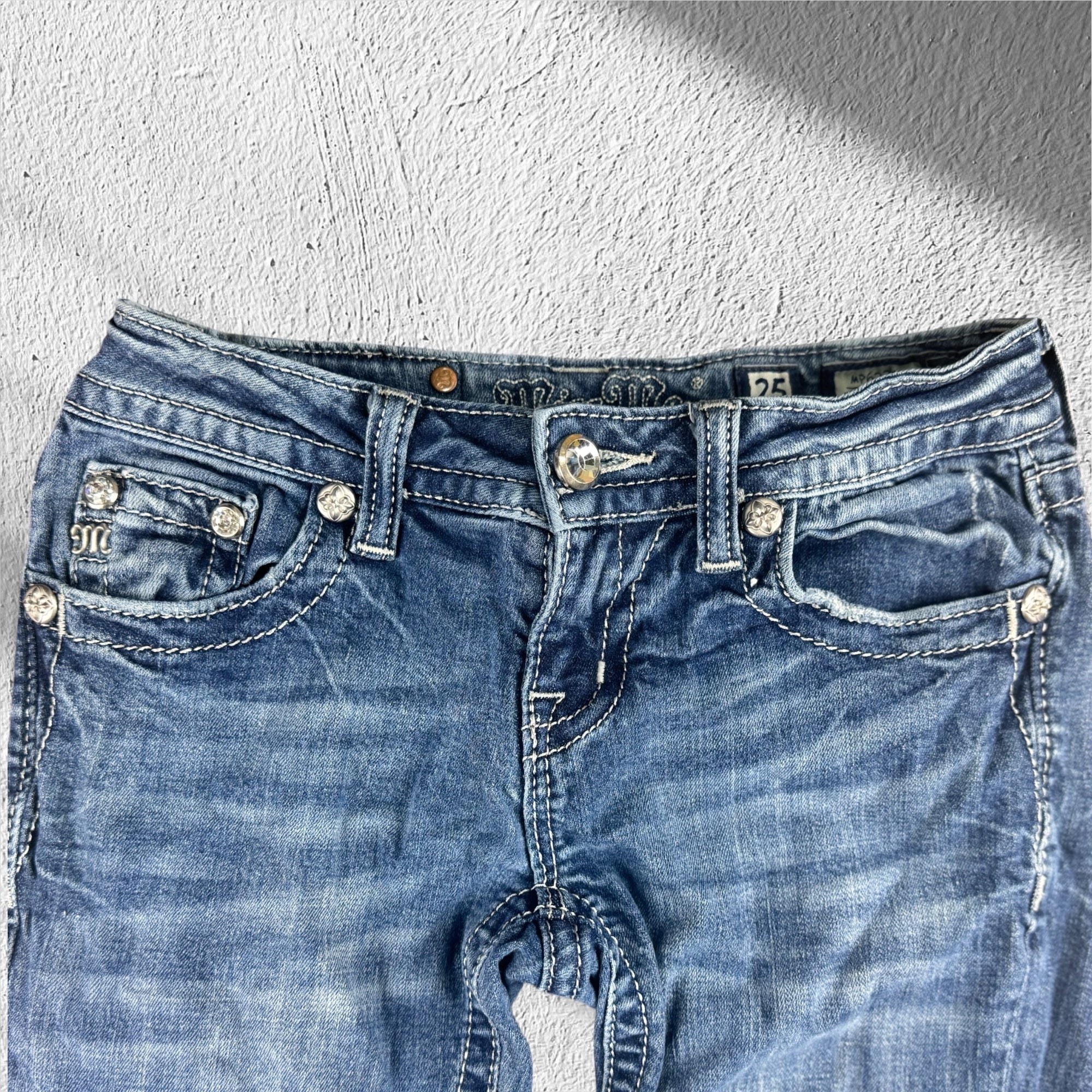 Miss Me MP6224B Women’s Y2K Jeans Size 25x34