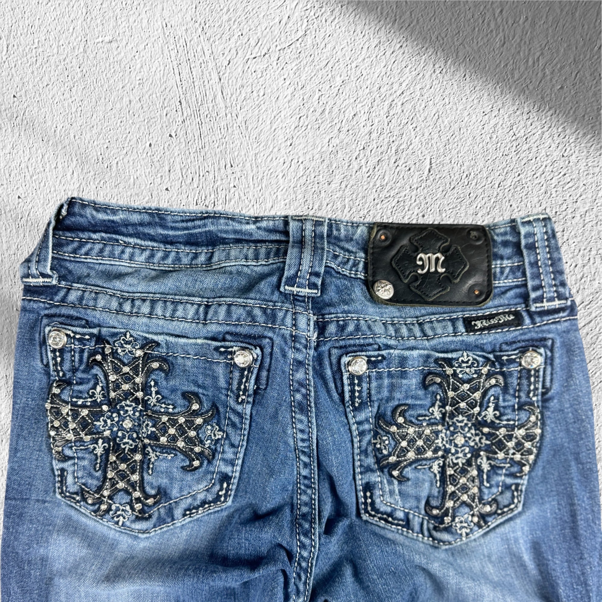 Miss Me MP6224B Women’s Y2K Jeans Size 25x34